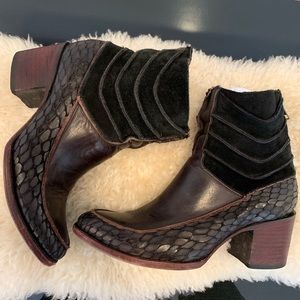 Freebird Crank Booties size 8